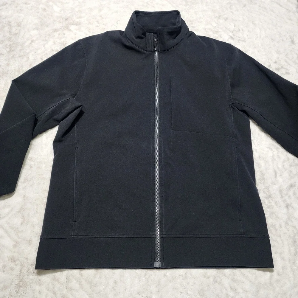Lululemon Men's Sojourn Jacket  Size L  Black  Full Zip sporty casual